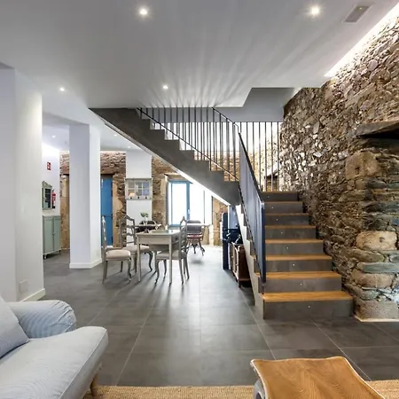 ホテル Montebreamo ポンテデウメ