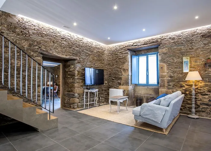 Отель Montebreamo