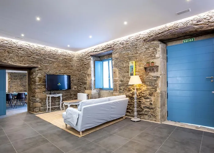 Montebreamo Отель Пуэнтедеуме